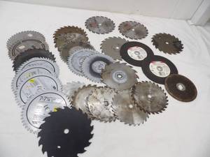 lot 217 image: Saw Blades