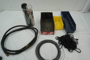 lot 261 image: cable ties