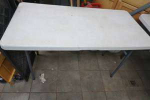 lot 284 image: Folding work table