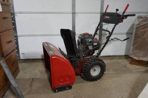 lot 287 image: Craftsman snow blower