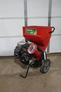 lot 289 image: Earthquake chipper shredder