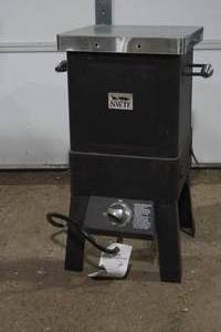 lot 294 image: National turkey wildlife federation turkey fryer