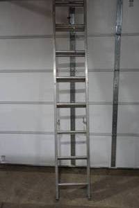 lot 297 image: Keller ladder