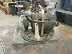lot 116 image: SKLAR VACUUM PUMP