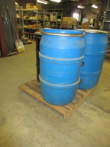 lot 122 image: 55 GALLON BARRELS