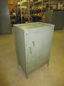 lot 307 image: METAL, ONE DOOR STORAGE CABINET WITH KEY
