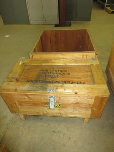 lot 154 image: CUSTOM WOODEN PALLET BOX AND CRATE