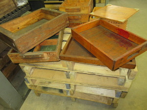 lot 156 image: MISC. WOODEN DRAWERS AND BOXES