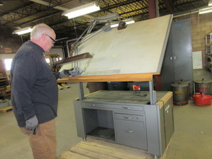 lot 171 image: MAYLINE DESK O MATIC II DESK TOP DRAFTING MACHINE WITH DESK