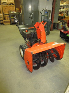 lot 202 image: ARIENS SNOW 32 BLOWER
