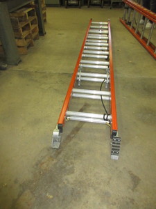 lot 214 image: WERNER 17 ft EXTENSION LADDER