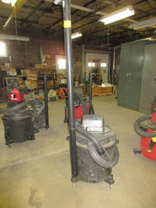 lot 218 image: CRAFTSMAN WET DRY VAC
