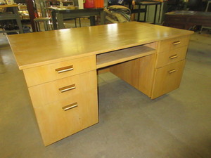 lot 602 image: VINTAGE 1960S VENEER DESK