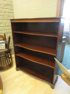 lot 611 image: VINTAGE SOLID WOOD BOOKCASE