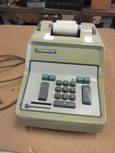 lot 624 image: VINTAGE ADDO X ADDING  MACHINE WITH COVER