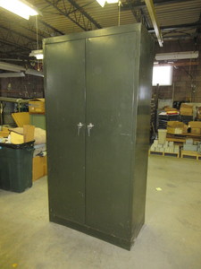 lot 363 image: 2 DOOR STEEL STORAGE CABINET