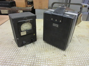 lot 633 image: VINTAGE WESTON AMP METER AND AMP PROBE