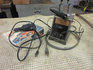 lot 636 image: VINTAGE ENGRAVING TOOLS