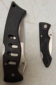 Frost Cutlery  (1) Green Beret (With Cover) (1) Small Pocket Knife (View Photos)