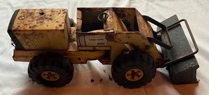 lot 6 image: Vintage Tonka Metal Turbo Diesel Truck Toy