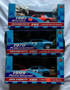 lot 21 image: (3) Richard Petty  John Andretti 124 Die Cast Replica NASCAR Cars - 1970, 1981, 1999 - Toys