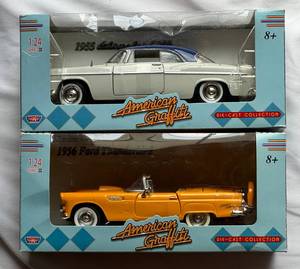 lot 58 image: (2) American Graffiti 124 Die Cast Model Cars