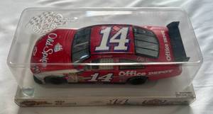 lot 107 image: Tony Stewart 124 Scale NASCAR Die Cast Stock Car - Daytona 500 by Winners Circle