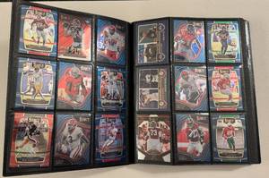 lot 87 image: 349 Card Binder - 1991, 2022, misc. Football & Baseball Cards - Select, Topps