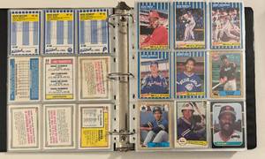 lot 68 image: 456 Card Binder - 90s, 2021 Baseball Cards - Misc.