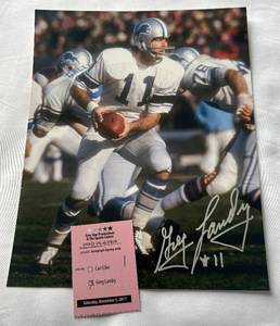 lot 72C image: Greg Landry Signed 8x10 Photo - Football