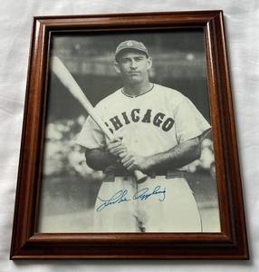 lot 35C image: Luke Appling Signed and Framed 8x10 Photo - Chicago White Sox Baseball