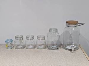6 CELLARMATE SEALED JARS W HANDLE