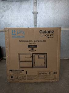 NEW GALANZ 1.7 CU. FT. REFRIGERATOR