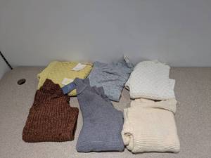 6 NEW XS WINTER SWEATERS
