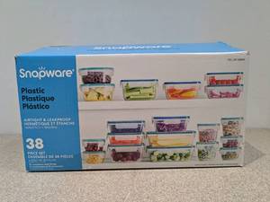 NEW SNAPWARE 38 PIECE STORAGE CONTAINERS SET