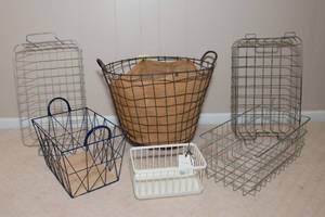 lot 35 image: Wire Baskets