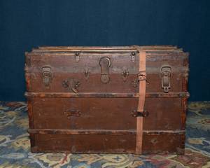 lot 29A image: Antique Steamer Trunk