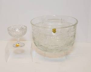 lot 85 image: 24% Lead Crystal Bowls