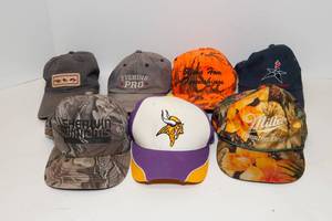 lot 92 image: Variety of Mens Ball Caps