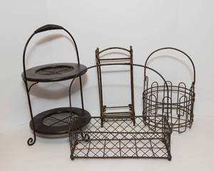lot 105 image: Wire BasketsDecor