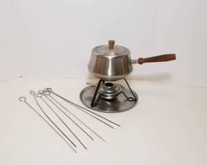 lot 110 image: Fondue Pot and Skewers