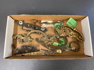 lot 7T image: Lot of Vintage KEELER Brass Handles & Escutcheons