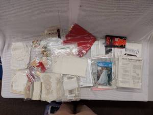 lot 22H image: Vintage Lace Fabric & Doll Patterns Collection