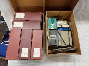 lot 33H image: Wards Insta-Load Slide Projector with Slides