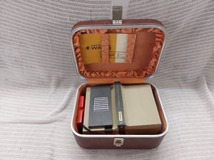 lot 34H image: Vintage Montgomery Ward Slide Projector Model ESP-626A