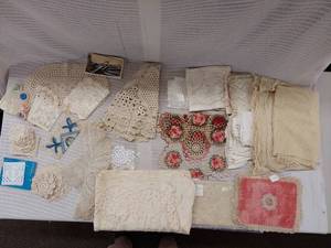 lot 70H image: Vintage Crochet Lace & Embroidered Linens Collection