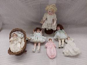 lot 81H image: Vintage Porcelain Doll Collection - Set of 6
