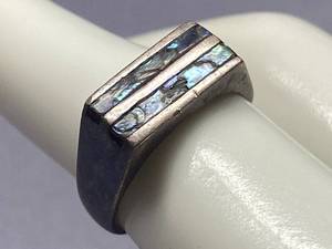 lot 11B image: Mens Silver-Tone Ring with Abalone Inlay, Size 7, Unique Design