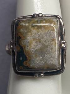 lot 16B image: Vintage Sterling Silver Ring with Rectangular Jasper Stone