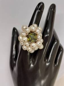 lot 18J image: Vintage Huge Sterling Silver Pearl Cluster Green Gem Silver Cocktail Ring